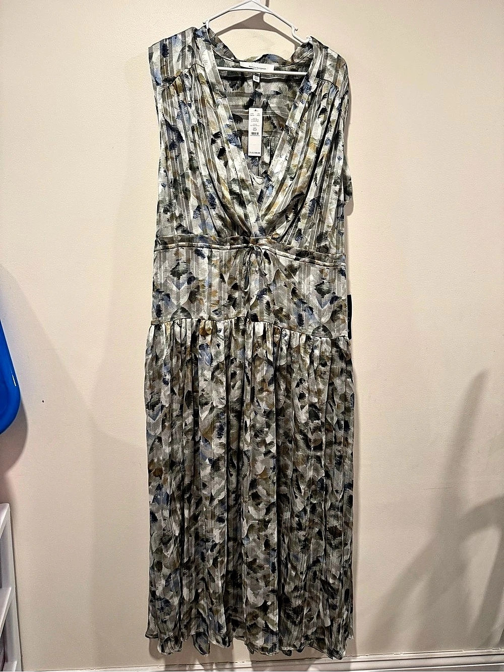 White House Black Market Chiffon Maxi Dress XLP